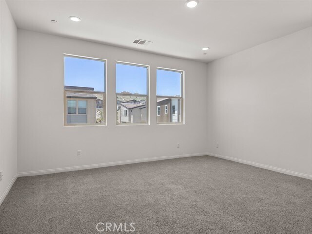Building Photo - 27448 Pioneer Ct