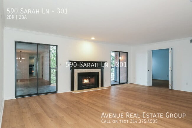 Building Photo - 590 Sarah Ln