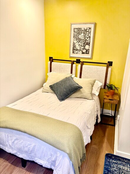 smallest bedroom - 1706 10th St NW