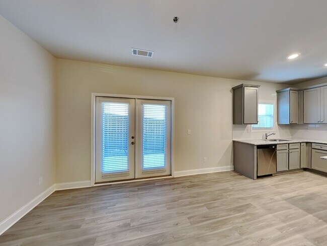 Building Photo - Beautiful Townhome 3 Bedroom 2.5 Bath Located in Canton, GA!!