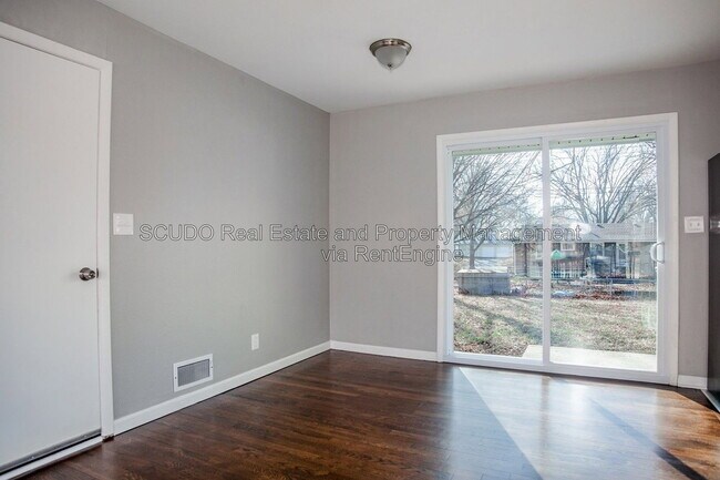 Building Photo - 4605 E Red Bridge Rd