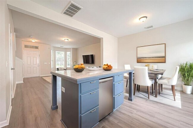 Building Photo - 3422 Glenmore Meadow Dr