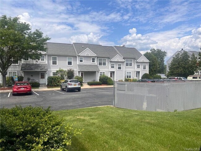 Building Photo - 18 Kendal Ln