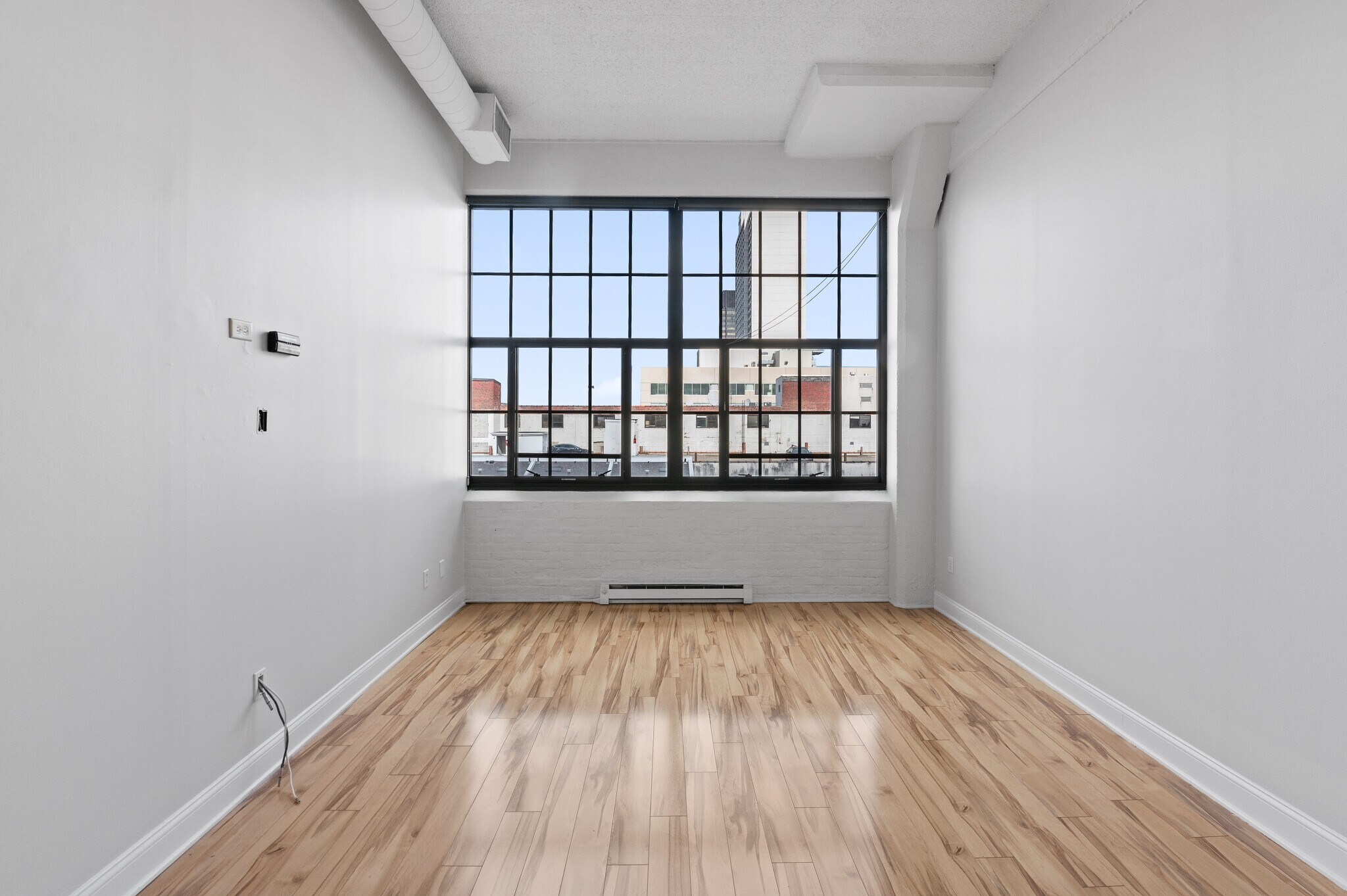 Building Photo - 2429 Locust St