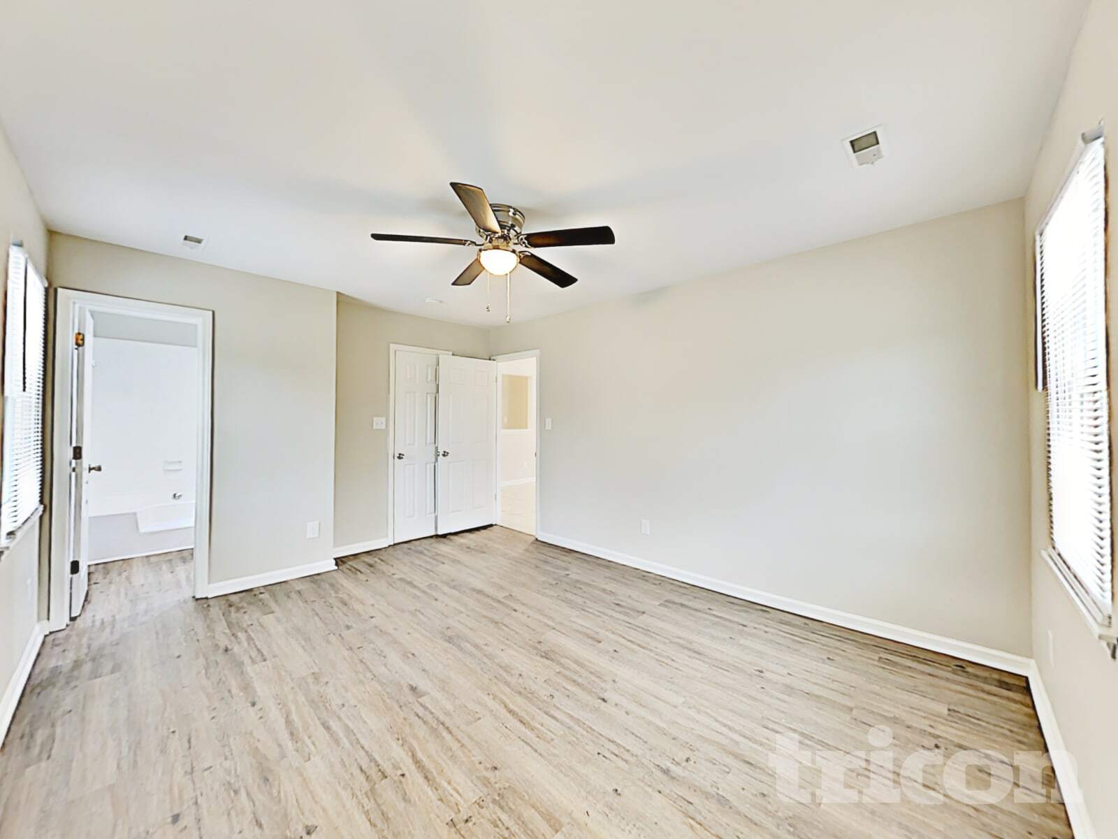 Building Photo - 7300 Yorkville Ct