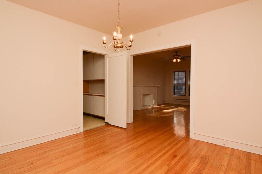 Building Photo - 1312 Oak Ave