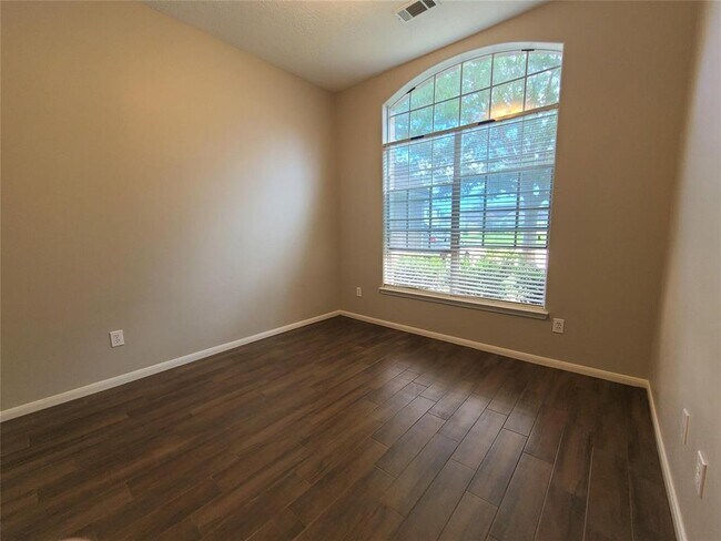Building Photo - 18818 Harbor Key Cir