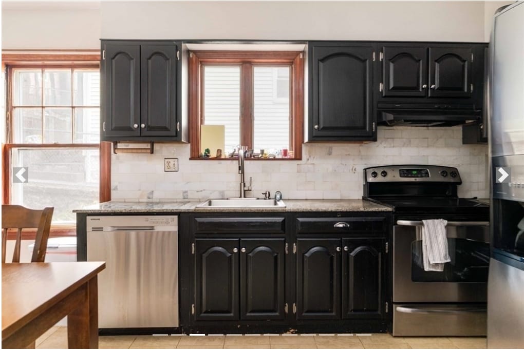 Building Photo - 12 Upland Rd