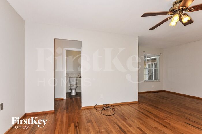 Building Photo - 11259 Prentice Dr