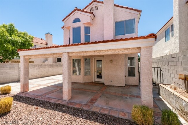 Building Photo - 9712 Peacock Hill Cir