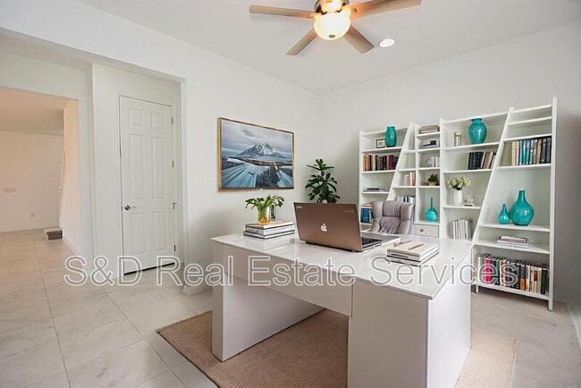 Building Photo - 3953 Aquilla Dr