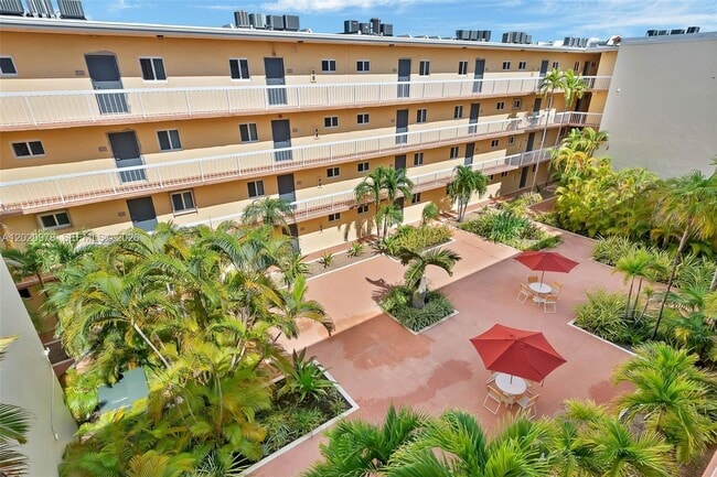 Building Photo - 7701 Camino Real