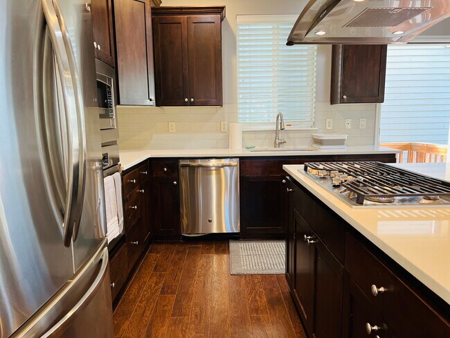 Building Photo - 9571 NW Harvest Hill Dr