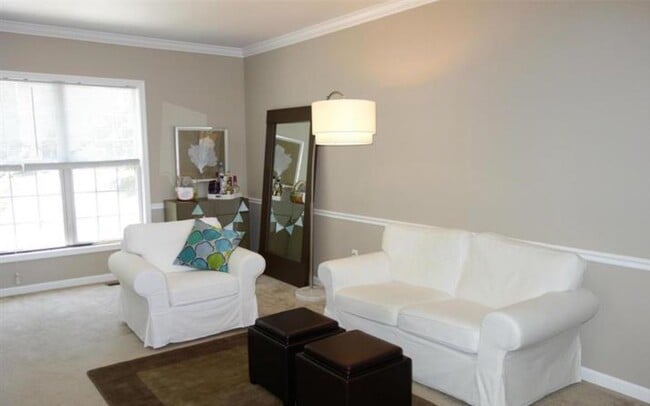 Living room - 1439 N Scott St