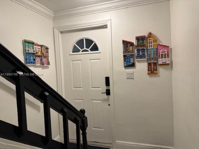 Building Photo - 2452 Taylor St