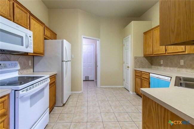 Building Photo - 5505 Gunnison Dr