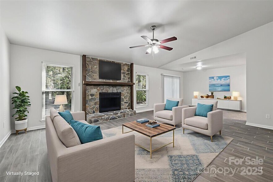 Building Photo - 7030 Huntsmaster Dr