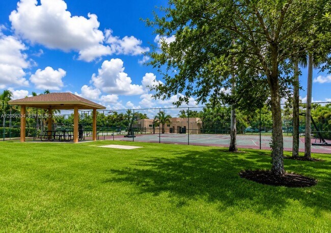 Building Photo - 8760 SW 133rd Avenue Rd