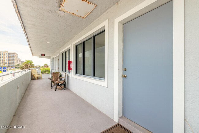 Building Photo - 3624 S Atlantic Ave