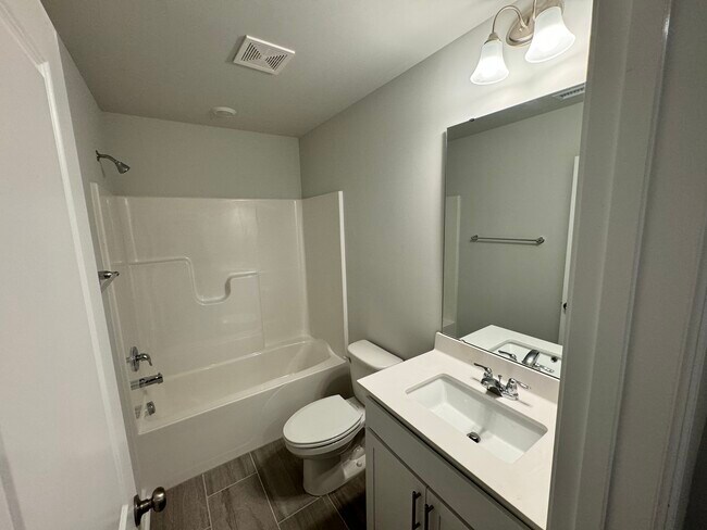 First floor bathroom - 428 Carolina Springs Blvd