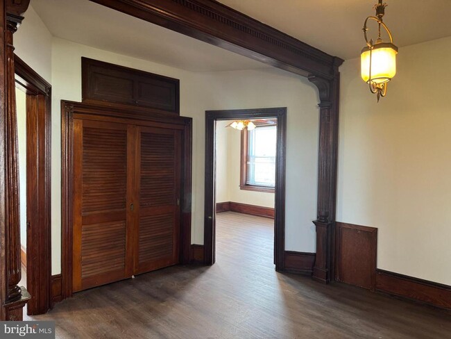 Building Photo - 3009 Ridge Pike