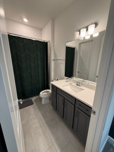 Building Photo - 12648 Hayes Clan Rd