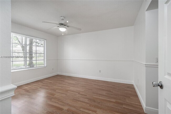 Building Photo - 4280 San Marino Blvd