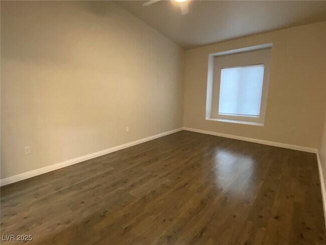 Building Photo - 8805 Jeffreys St