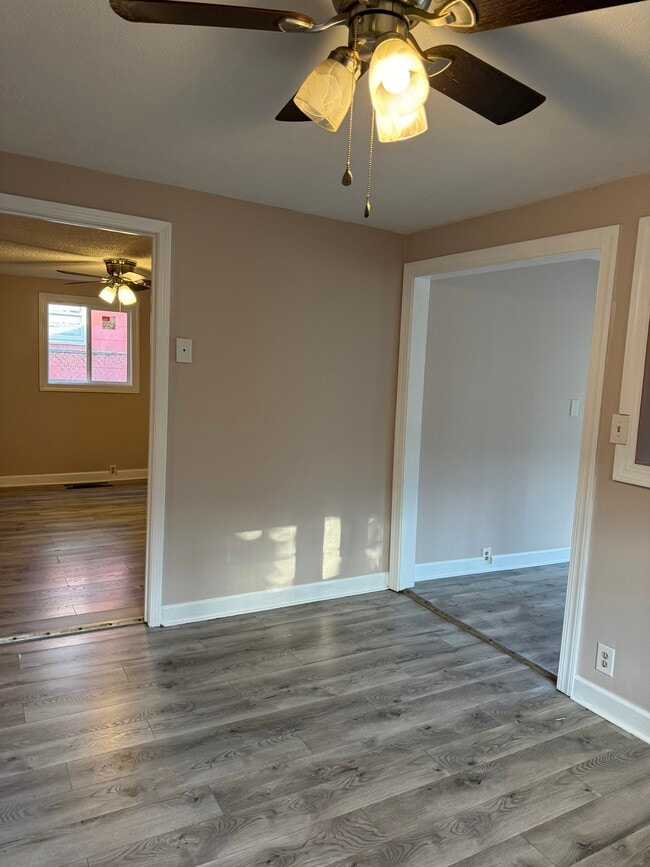 Building Photo - 1321 Brookside Ave