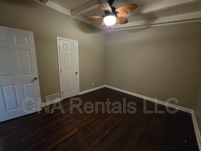 Building Photo - 3659 Ashwood Dr SE