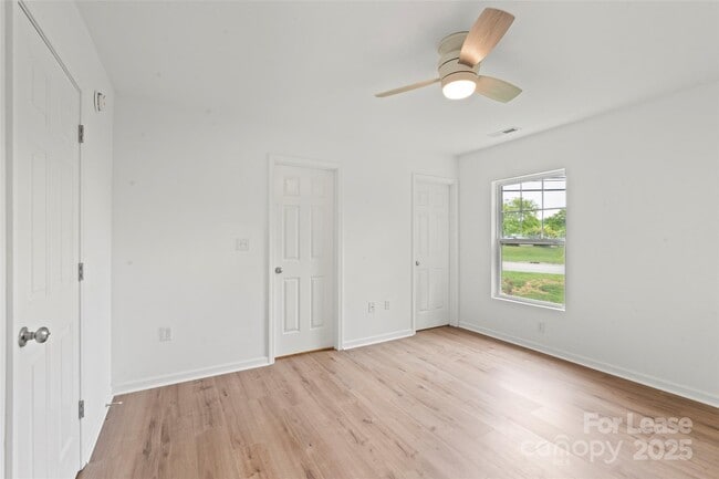 Building Photo - 39 Thea Ln
