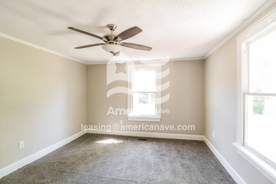 Building Photo - 1089 Edna Pl