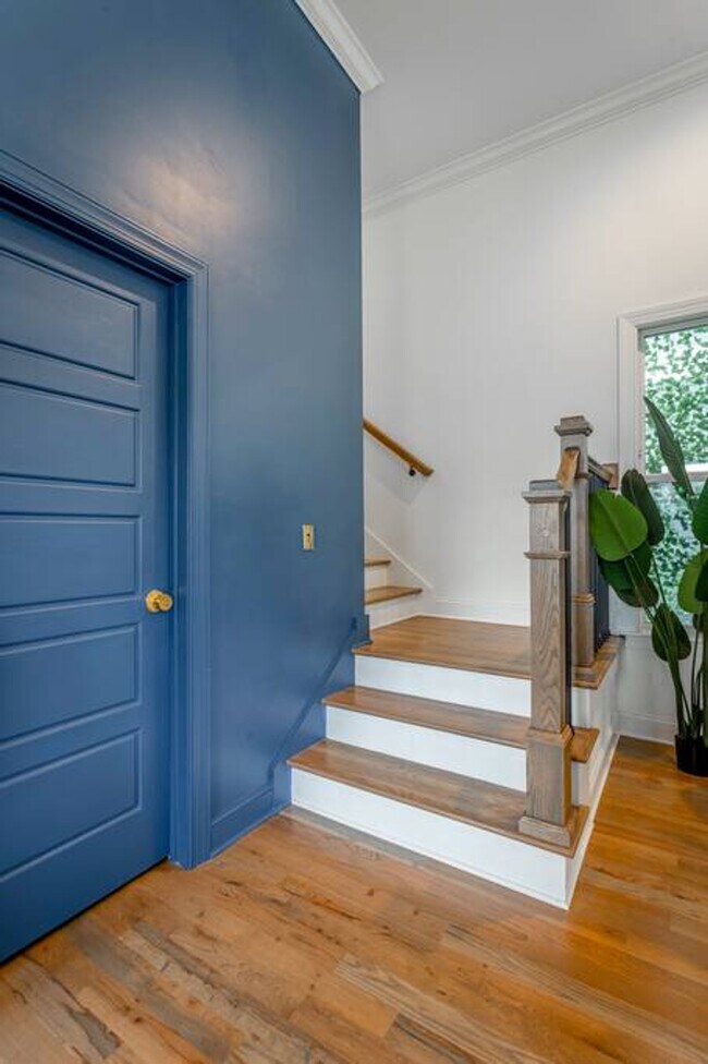 Building Photo - 1494 Madison St