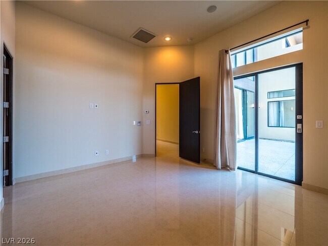 Building Photo - 7426 Yonie Ct