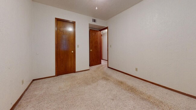 Building Photo - 180 Red Elk Dr