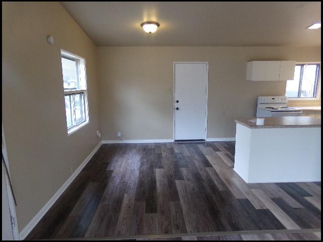 Building Photo - 8 Janmar Dr