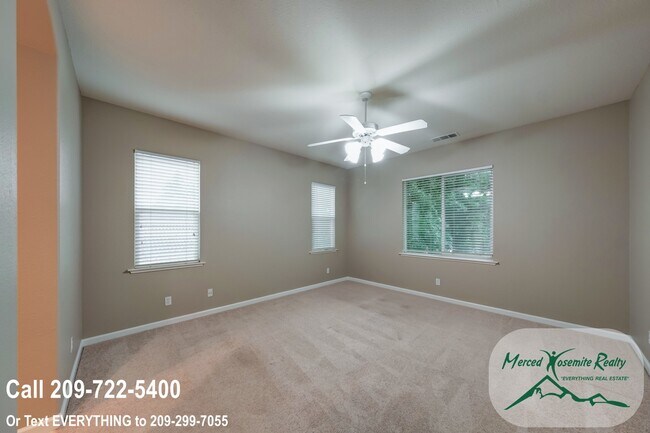 Building Photo - 3841 Tern Ct