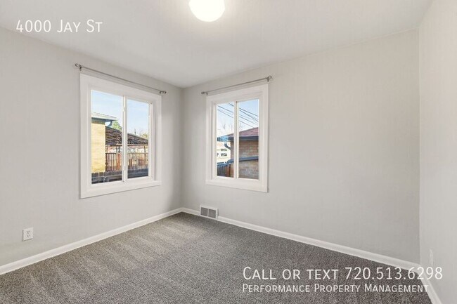 Building Photo - 4000 Jay St