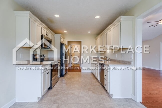 Building Photo - 510 Tyner Ave