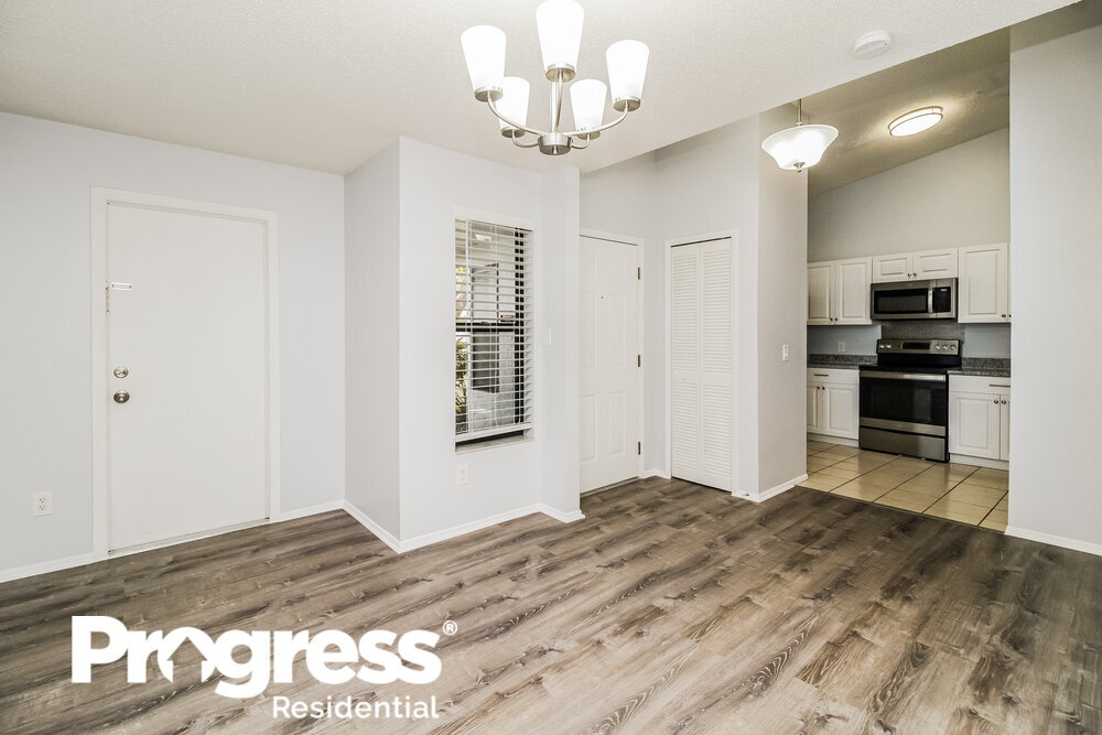 Building Photo - 1055 Alpug Ave