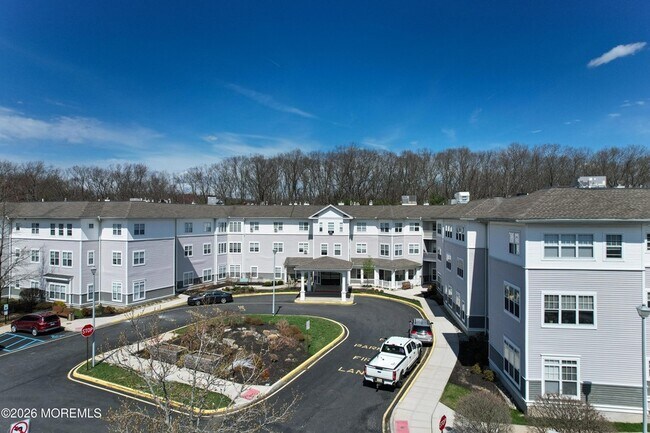Building Photo - 2 Kathleen Dr