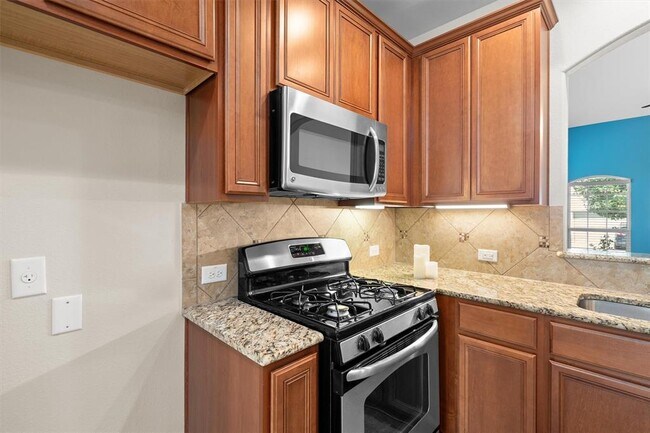 Building Photo - 8540 White Ibis Dr