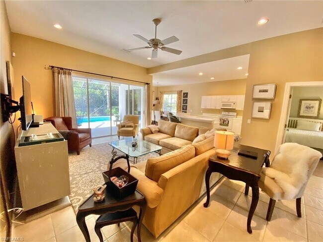 Building Photo - 15590 Vallecas Ln