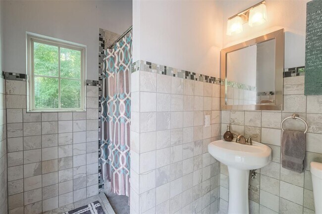 Building Photo - 3602 Rosalie Park Ct