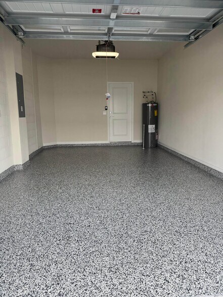 Building Photo - 110 Violet Vine Ln