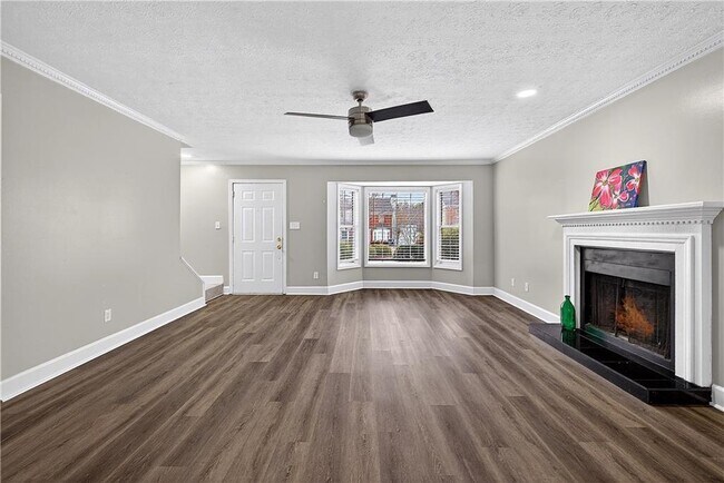 Building Photo - 679 Anderson Walk