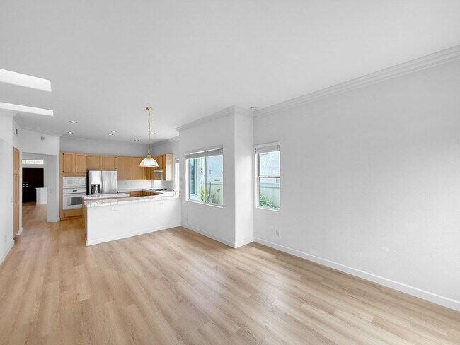 Building Photo - Stunning 3B/2BA House in Carlsbad!