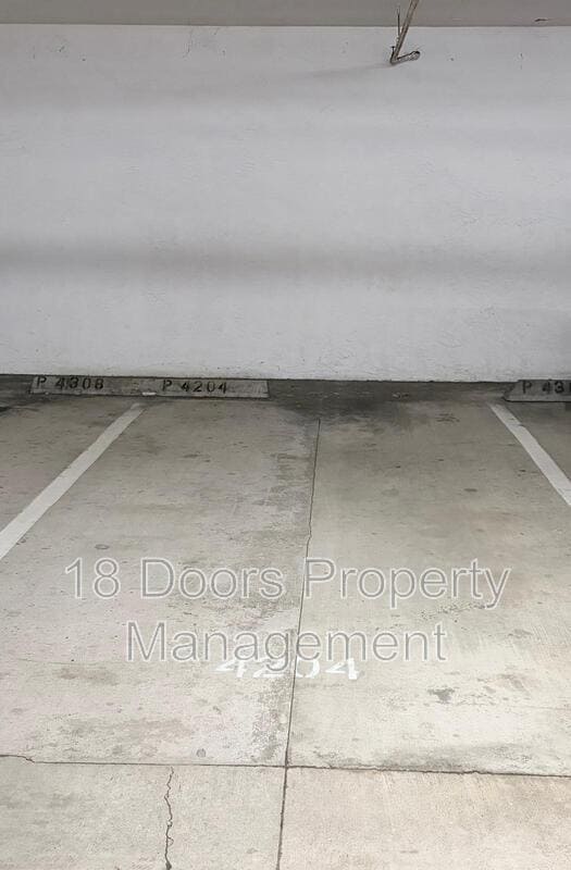 Building Photo - 5875 Friars Rd