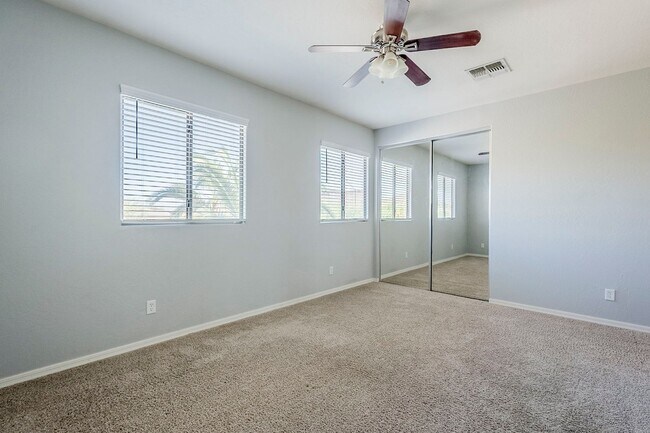 Building Photo - Stunning 4 bed 2.5 bath home with pool, in...