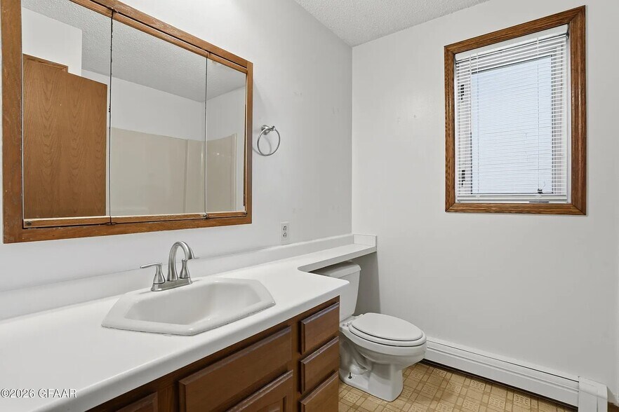 Building Photo - 1703 S 35th St